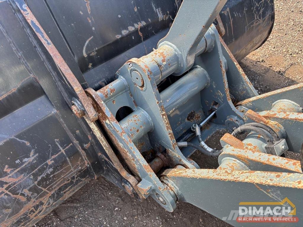 GiANT G5000 X-TRA 4x4 - Stage V - bucket and pallet fork Hjullastere
