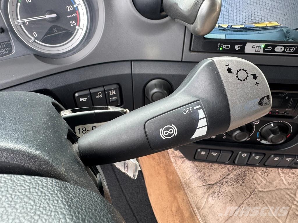 DAF CF 440 6x2*4 Palfinger PK32080 APK 曳引機組件