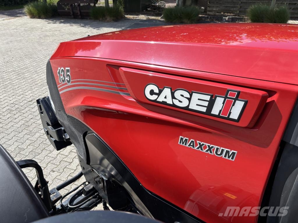 Case IH IH Maxxum 135. Vooras en Cabine vering, 40km eco Traktörler