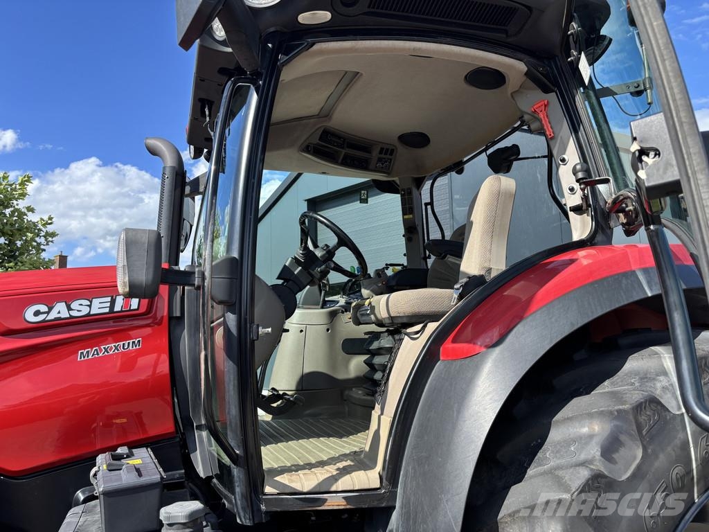 Case IH IH Maxxum 135. Vooras en Cabine vering, 40km eco Traktoriai