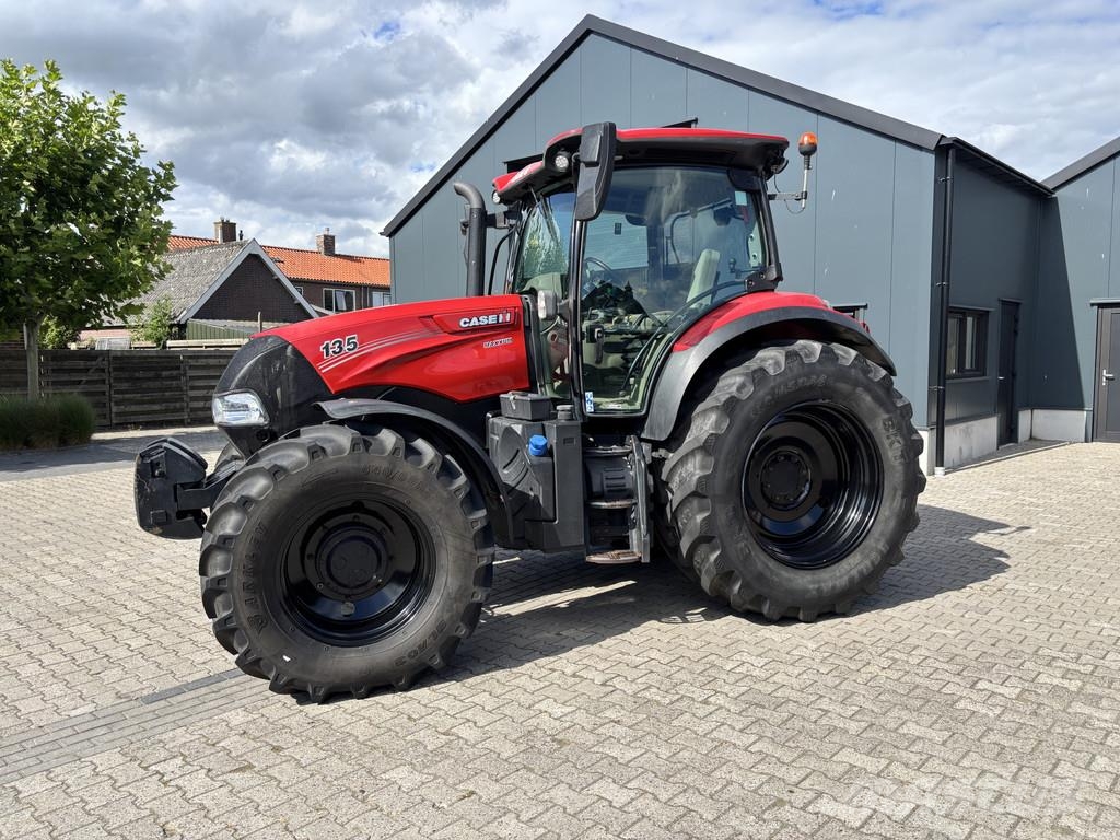 Case IH IH Maxxum 135. Vooras en Cabine vering, 40km eco Traktörler