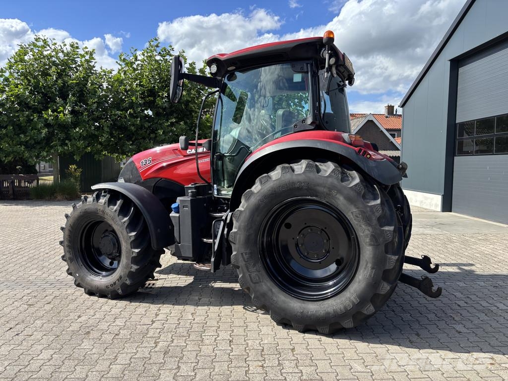 Case IH IH Maxxum 135. Vooras en Cabine vering, 40km eco Traktörler