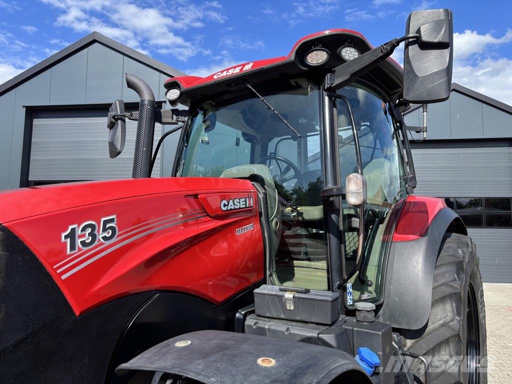 Case IH IH Maxxum 135. Vooras en Cabine vering, 40km eco Traktoriai