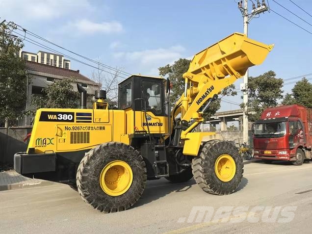 Komatsu WA 380 Rataslaadurid
