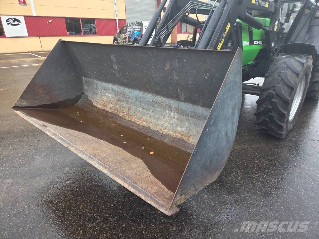 Deutz-Fahr DX 4.70 Traktori
