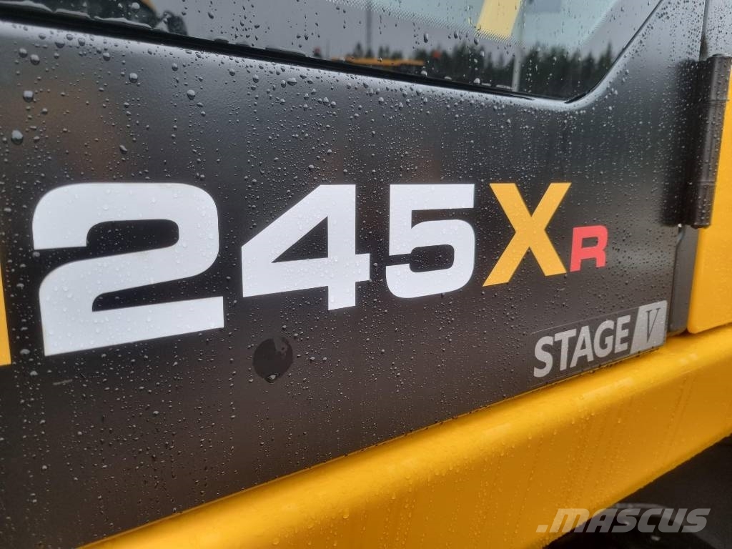 JCB 245 XR Ny! Excavadoras sobre orugas