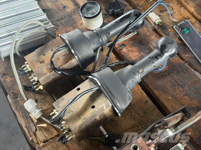 Volvo AKERMAN EW 150 USED CAB PARTS Cabine en interieur