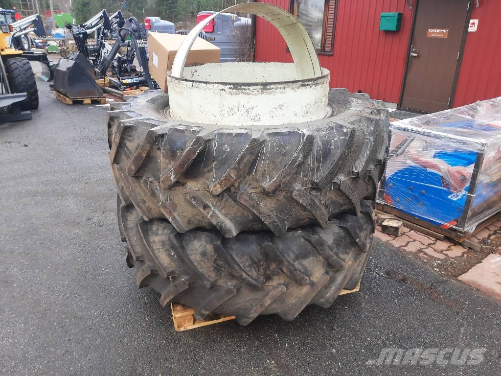 Continental 520/70R38 paripyörät Däck, hjul och fälgar