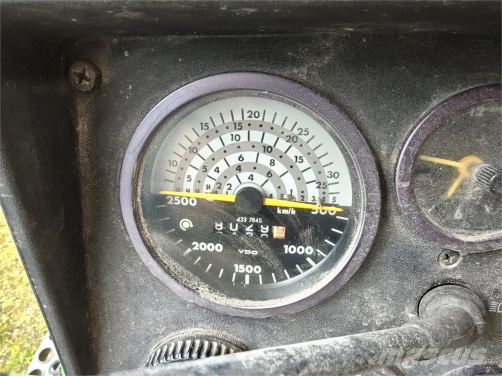 Deutz-Fahr D 1036S Traktoren