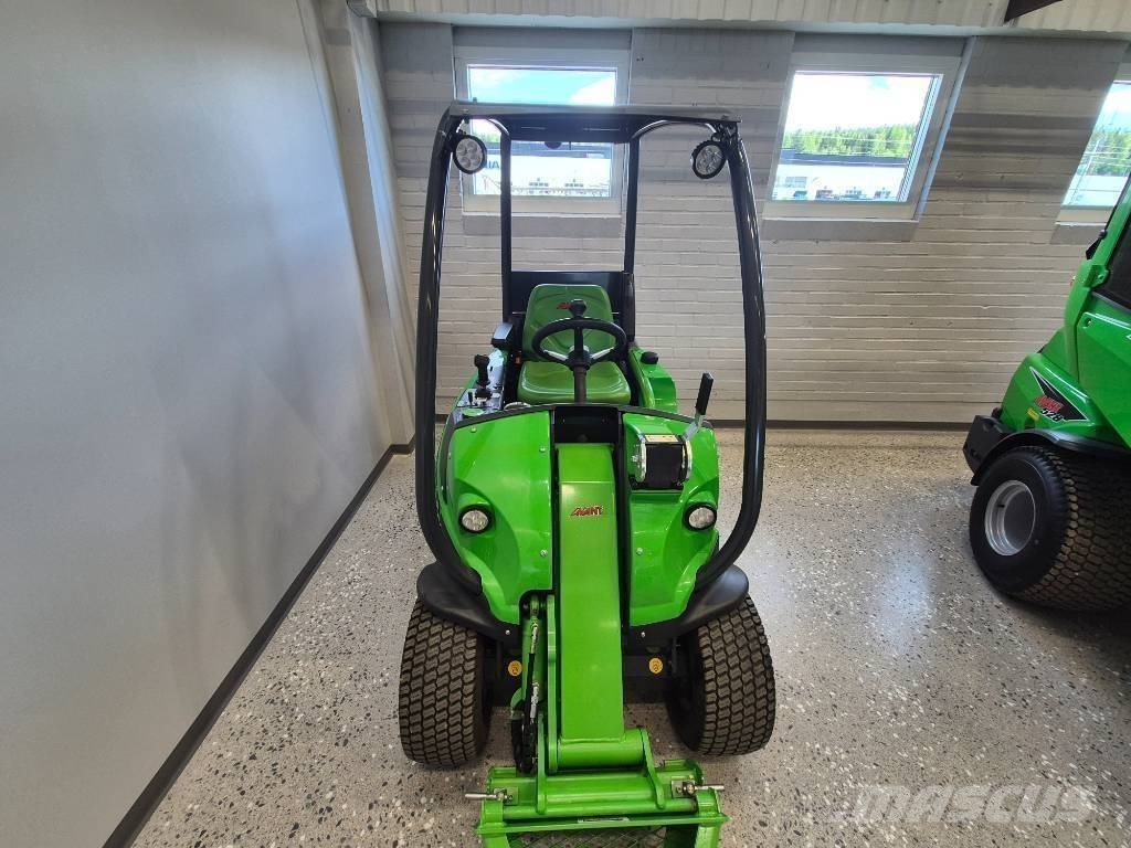 Avant 225-Endast 382 Timmar 4WD 6-Funk Joystick Ładowarki burtowe