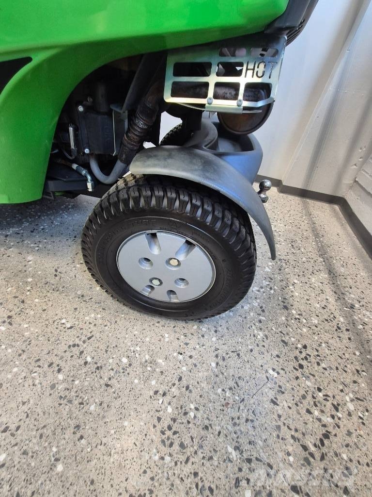 Avant 225-Endast 382 Timmar 4WD 6-Funk Joystick Ładowarki burtowe