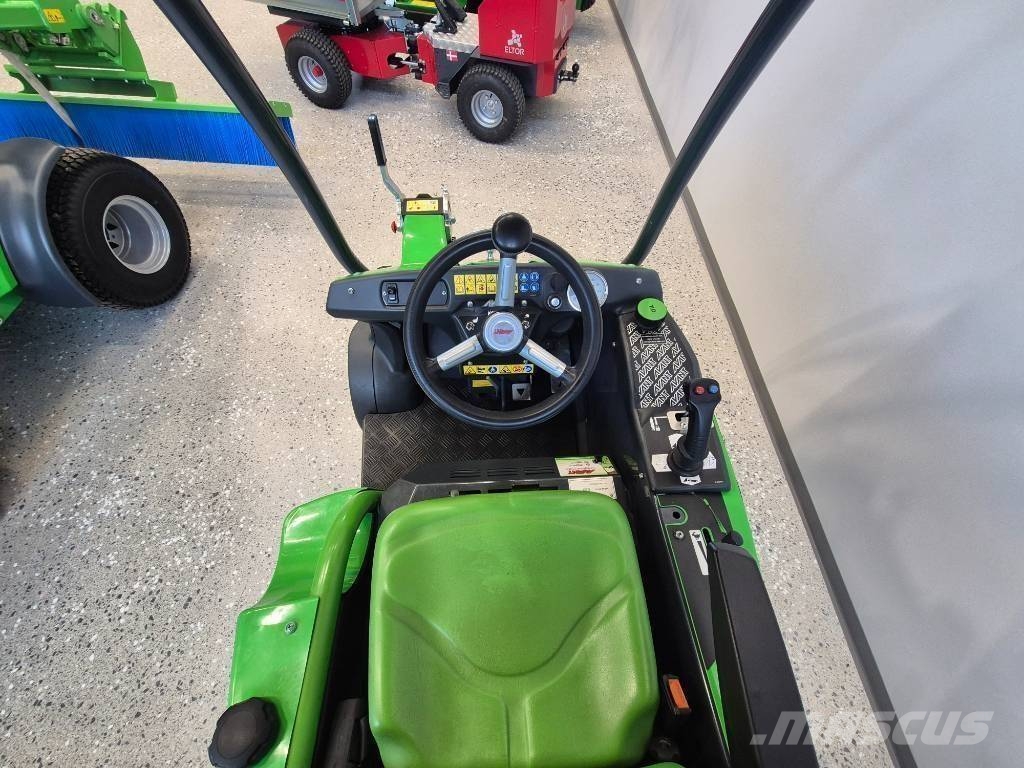 Avant 225-Endast 382 Timmar 4WD 6-Funk Joystick Ładowarki burtowe