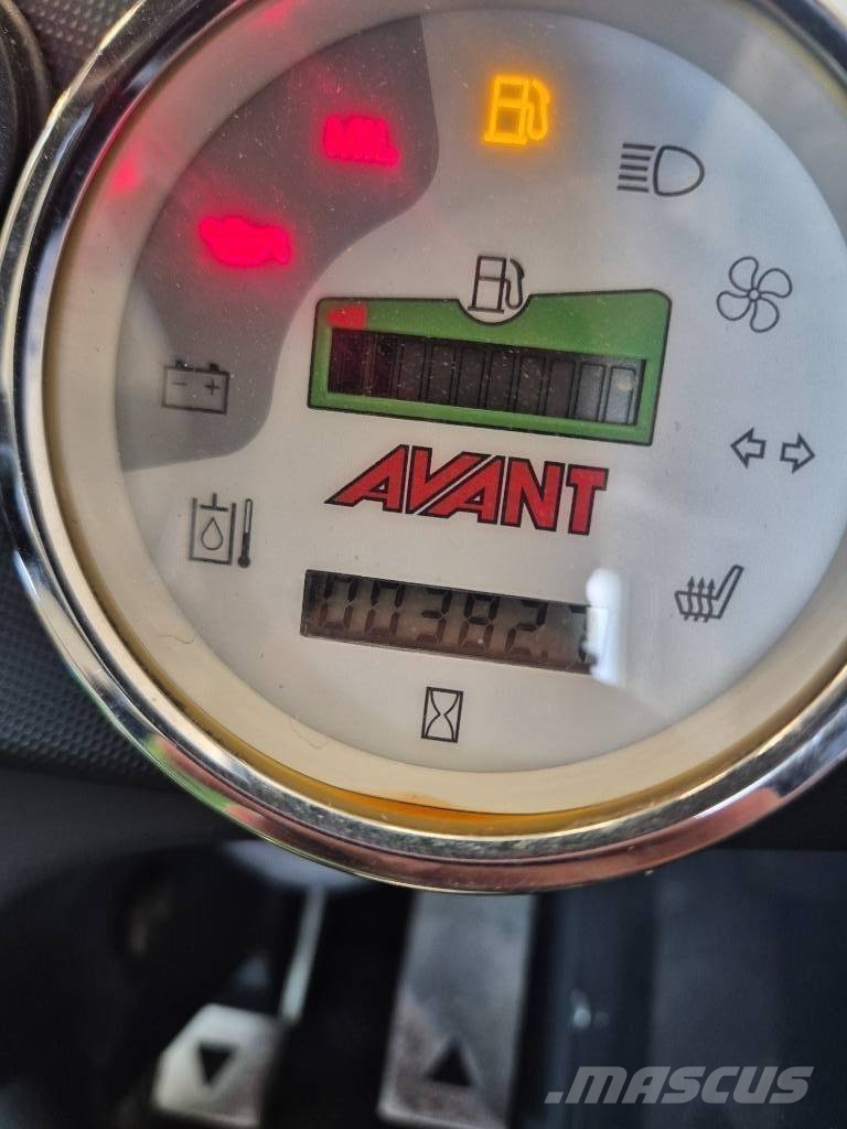 Avant 225-Endast 382 Timmar 4WD 6-Funk Joystick Ładowarki burtowe