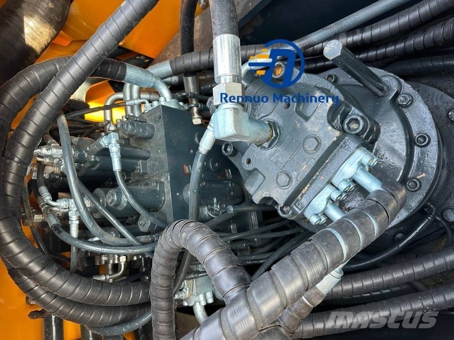 Hyundai R305LC-9T Гусеничні екскаватори
