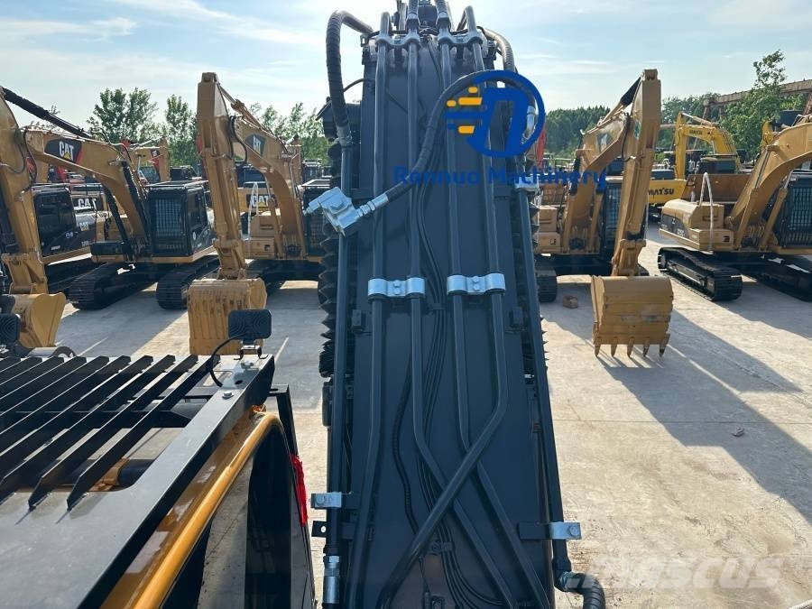 Hyundai R305LC-9T Гусеничні екскаватори
