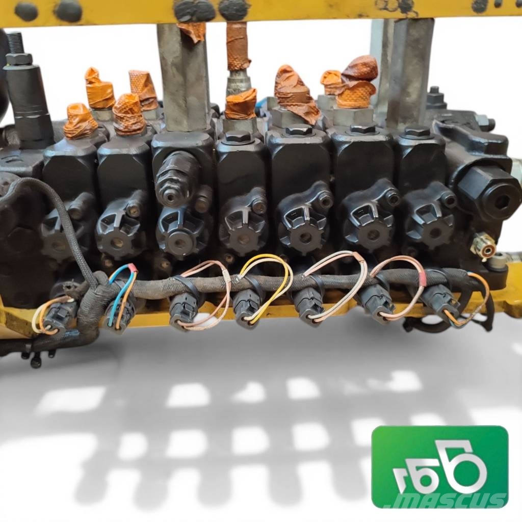 CAT 432E Hydraulic Distributor L21F634 Caterpillar 561 Hidráulicos