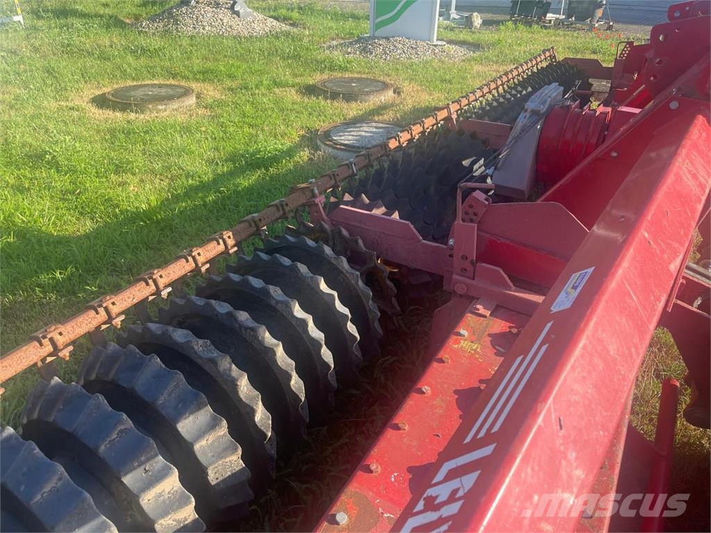 Lely Terra 600-55 الكاسحات وقلابات التربة ذات المحركات