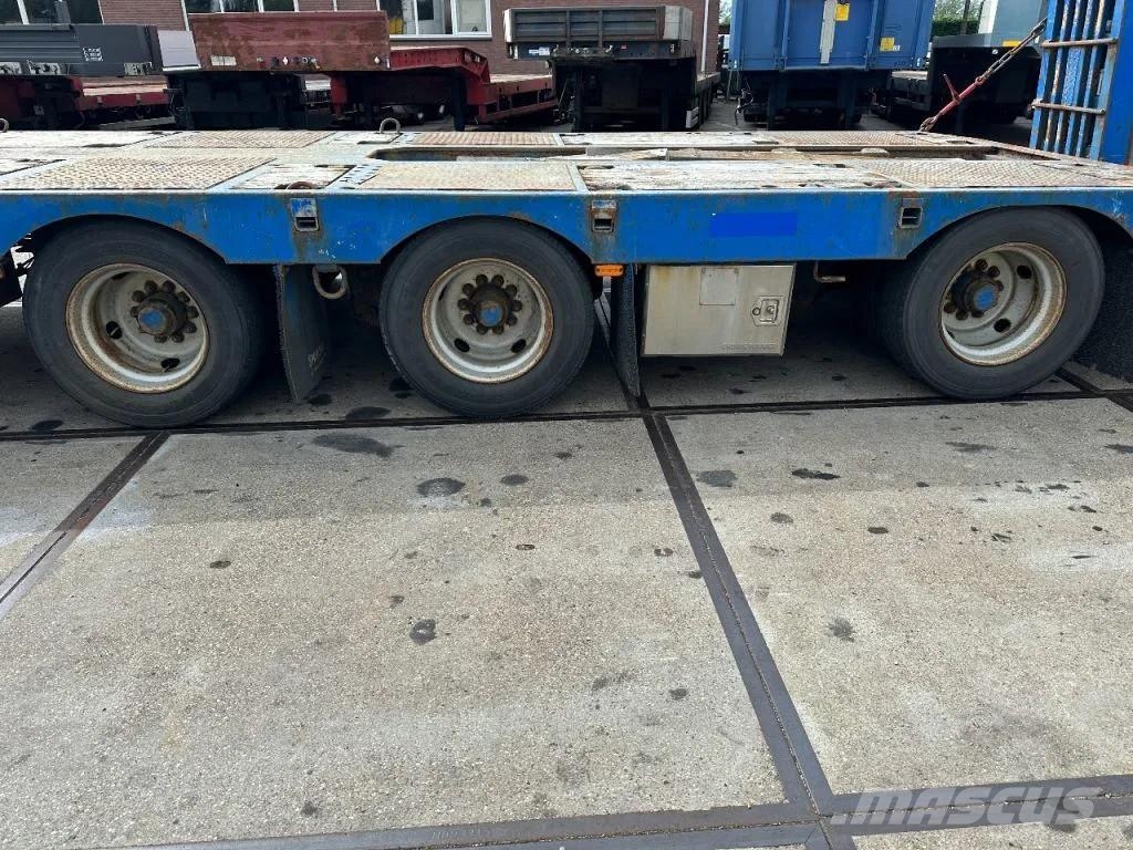NC 3 AXLE - 7,4 METER EXTENDABLE Semirremolques de carga baja