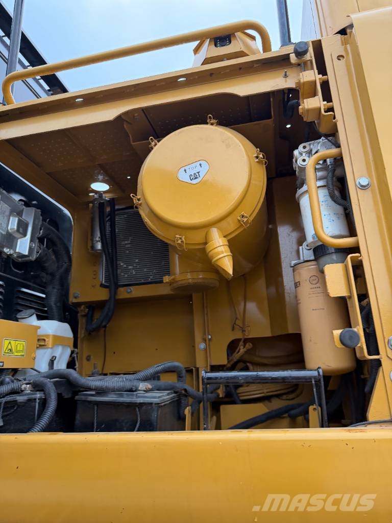CAT 345D   Source factory Raupenbagger