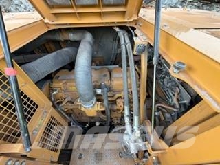 CAT 395 Crawler excavators