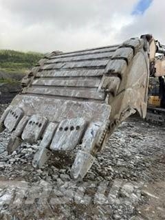 CAT 395 Crawler excavators