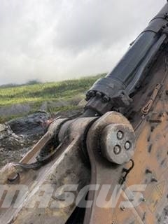CAT 395 Crawler excavators