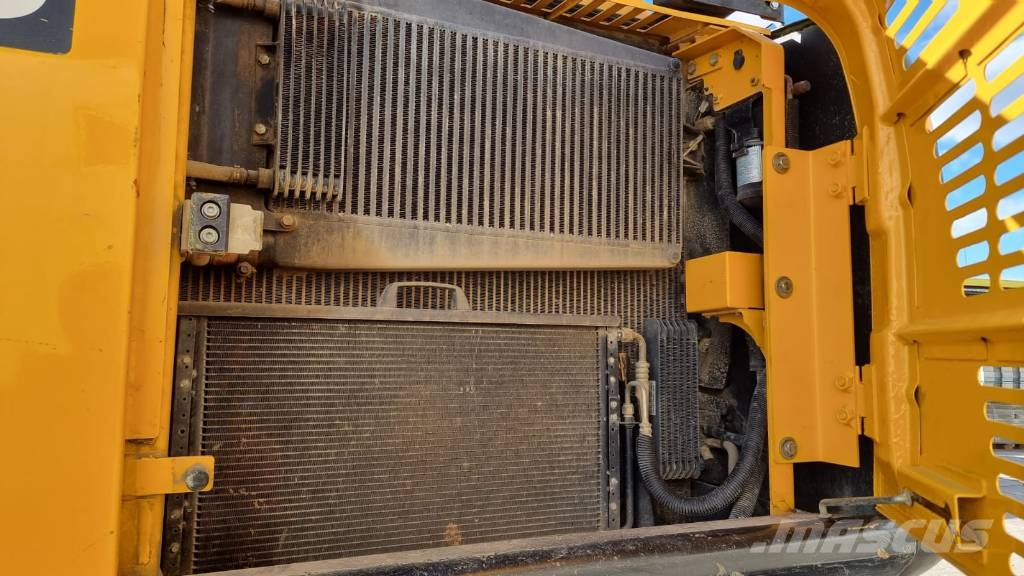 JCB JS220 Plus Excavadoras sobre orugas
