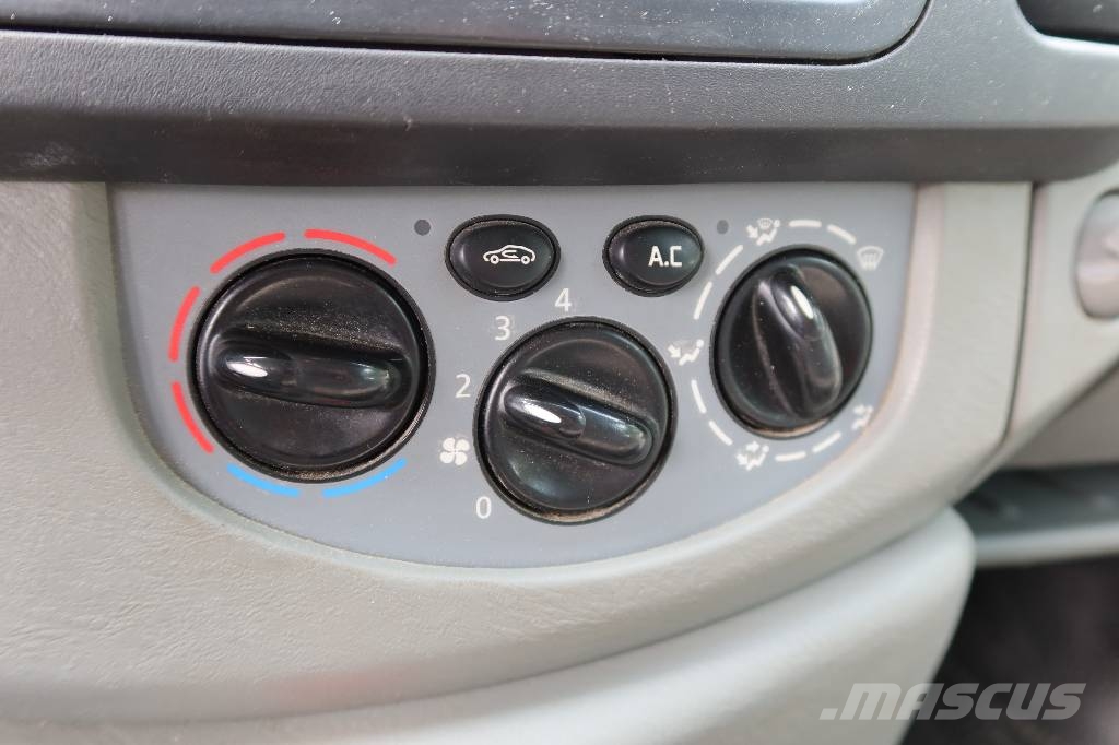 Nissan PRIMASTAR Gesloten bedrijfswagens