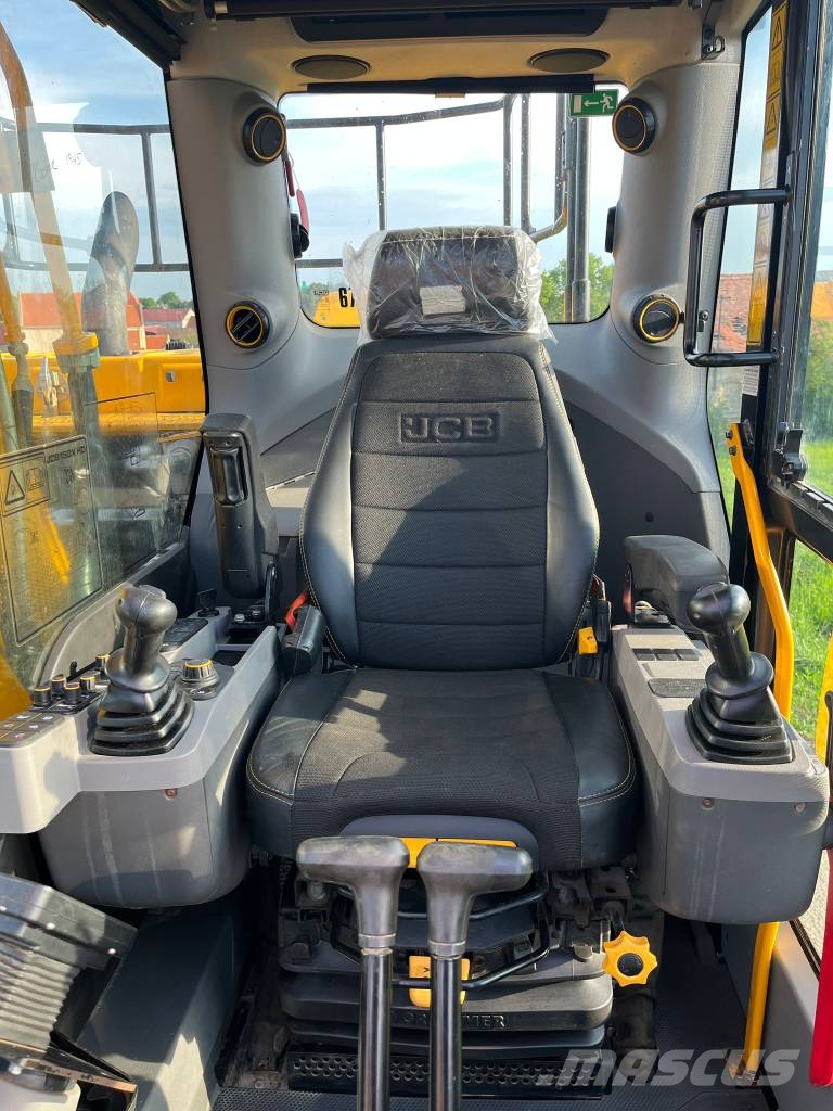 JCB 150 XL حفارات زحافة