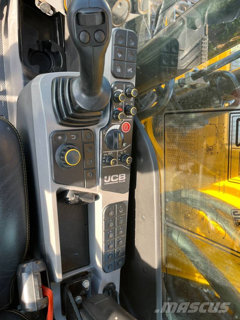 JCB 150 XL حفارات زحافة