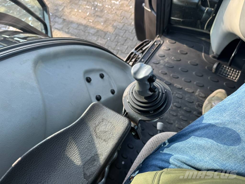 Valtra T 203 Direct 拖拉机/农用车