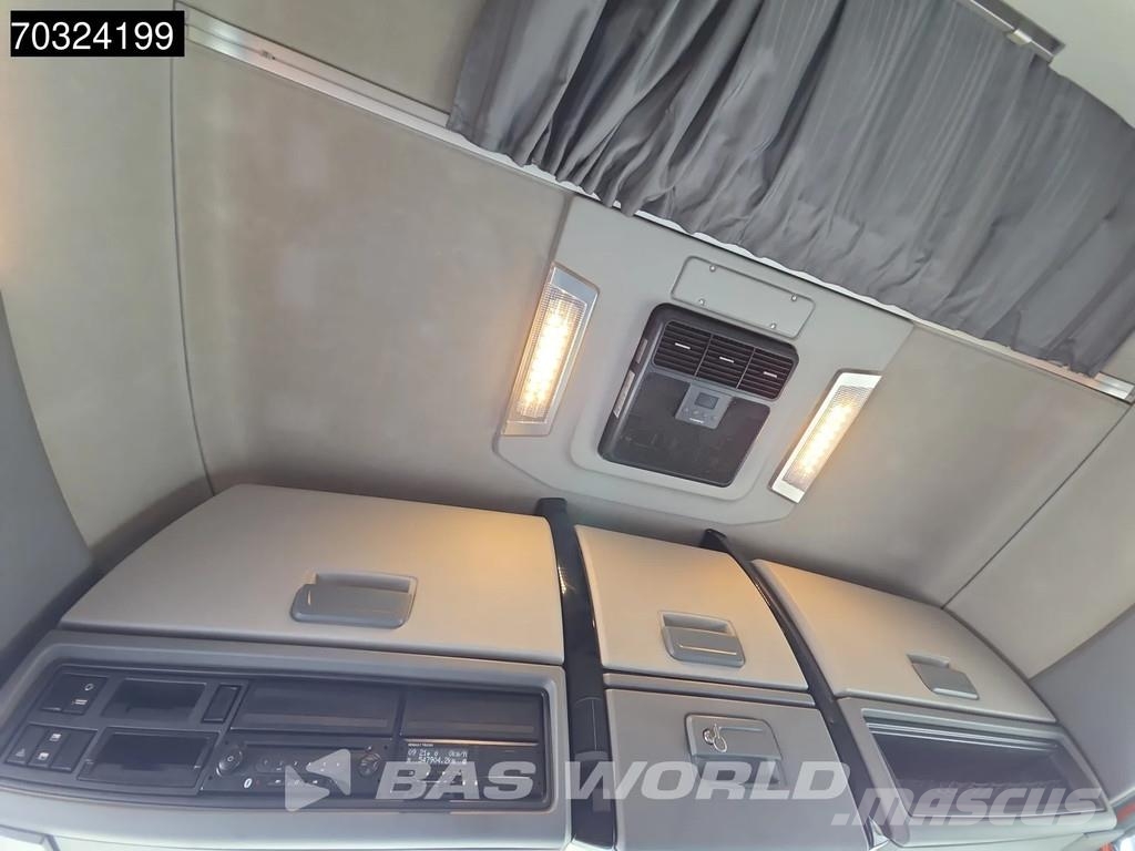 Renault T 480 T 6X2 Retarder Lift Axle Full Air Tailgate A Camiones de caja de lona