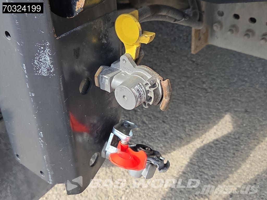 Renault T 480 T 6X2 Retarder Lift Axle Full Air Tailgate A Camiones de caja de lona