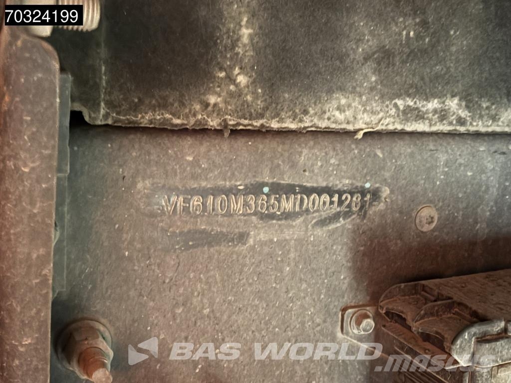 Renault T 480 T 6X2 Retarder Lift Axle Full Air Tailgate A شاحنات بغطاء جانبي