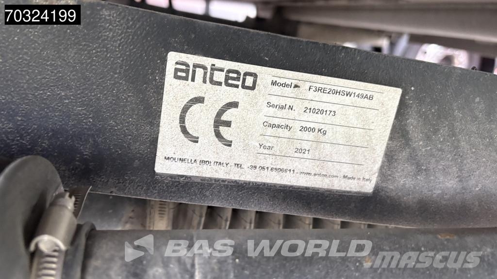 Renault T 480 T 6X2 Retarder Lift Axle Full Air Tailgate A شاحنات بغطاء جانبي