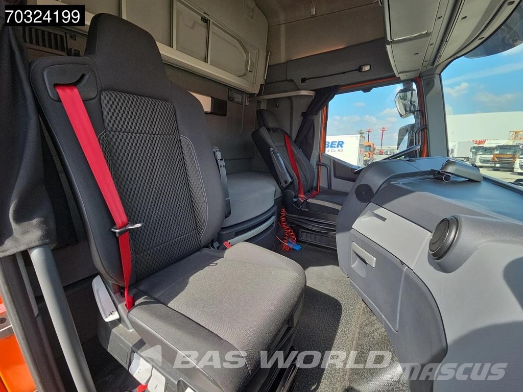 Renault T 480 T 6X2 Retarder Lift Axle Full Air Tailgate A Camiones de caja de lona