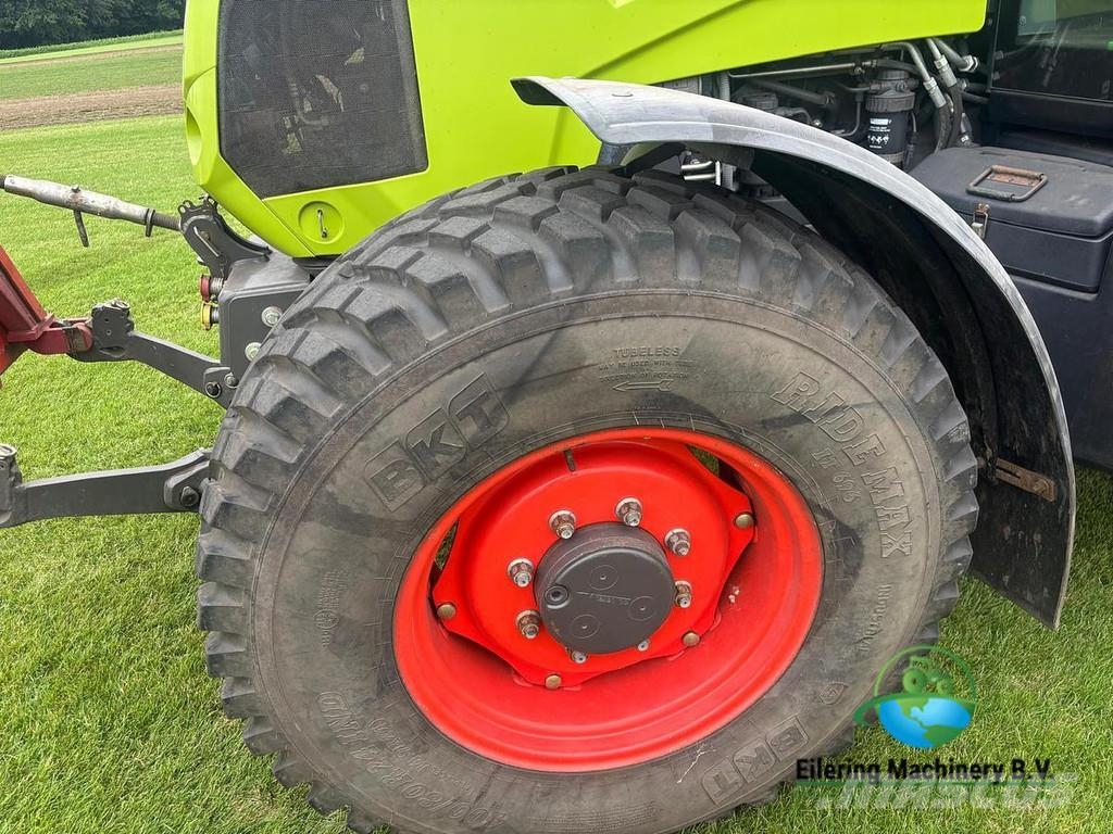  Van Vuuren TurfTick 2300 Claas Arion 410 Traktoren
