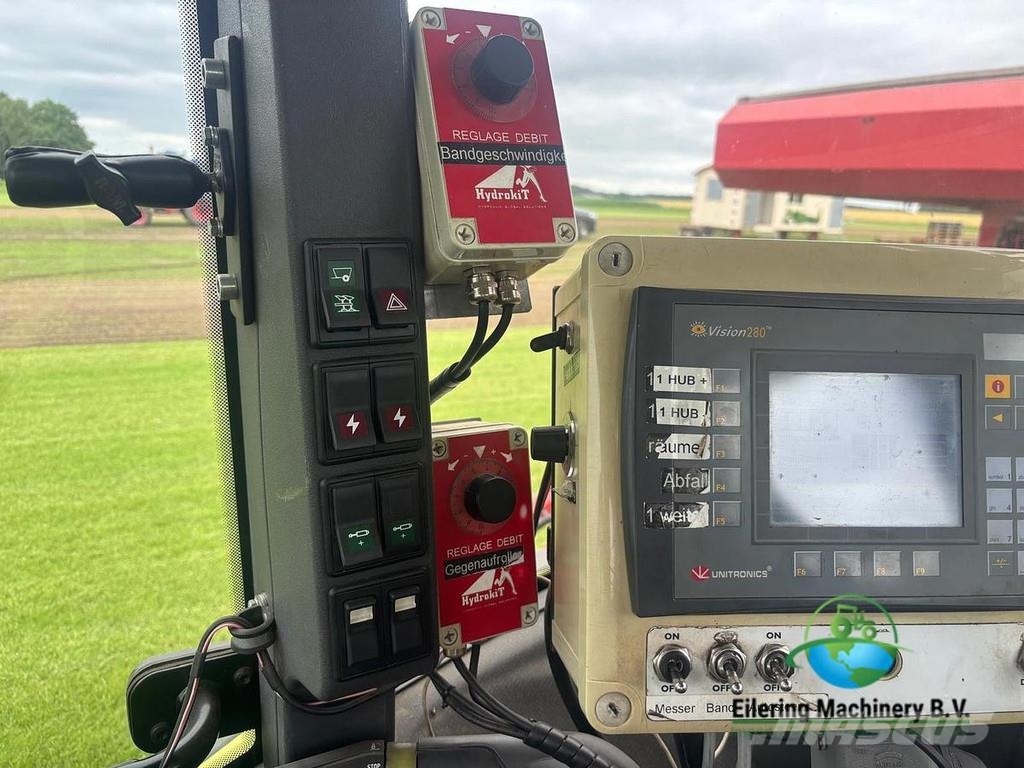  Van Vuuren TurfTick 2300 Claas Arion 410 Traktoren