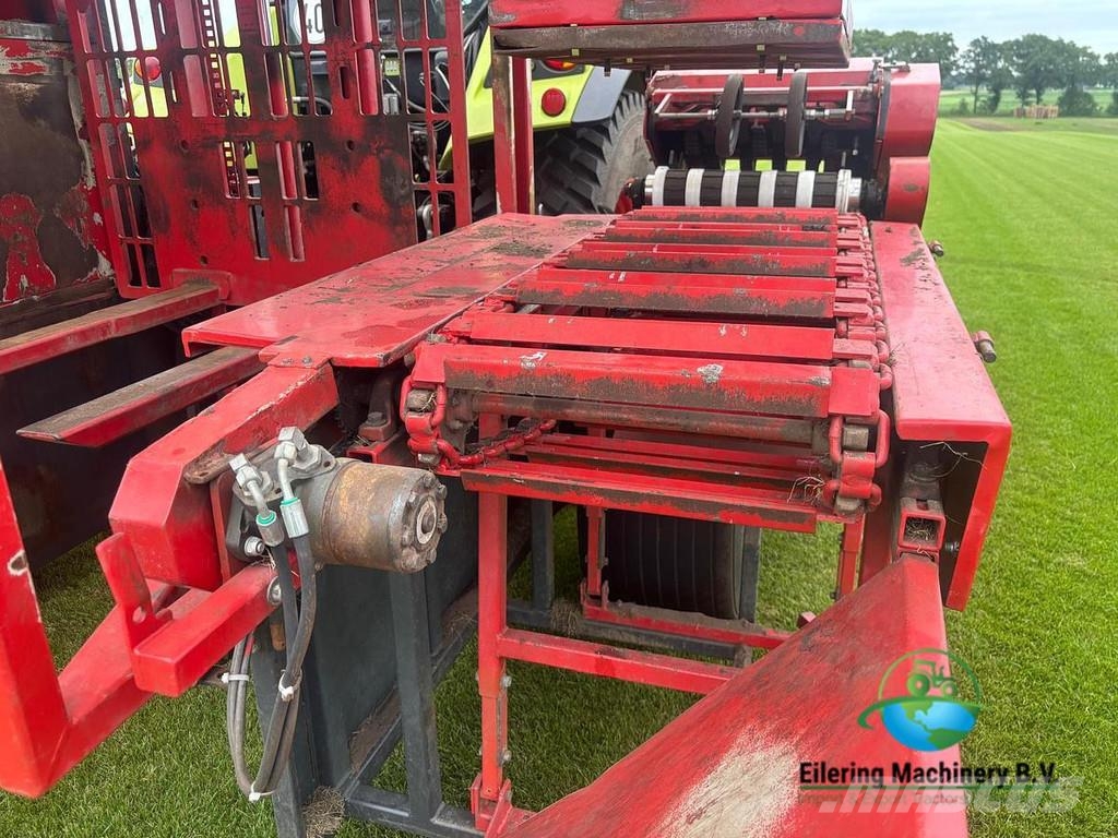  Van Vuuren TurfTick 2300 Claas Arion 410 Traktoren