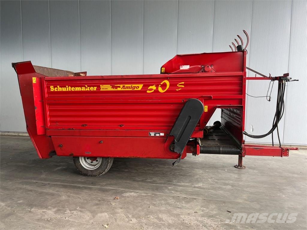 Schuitemaker Amigo 30 S 家畜飼料供給機