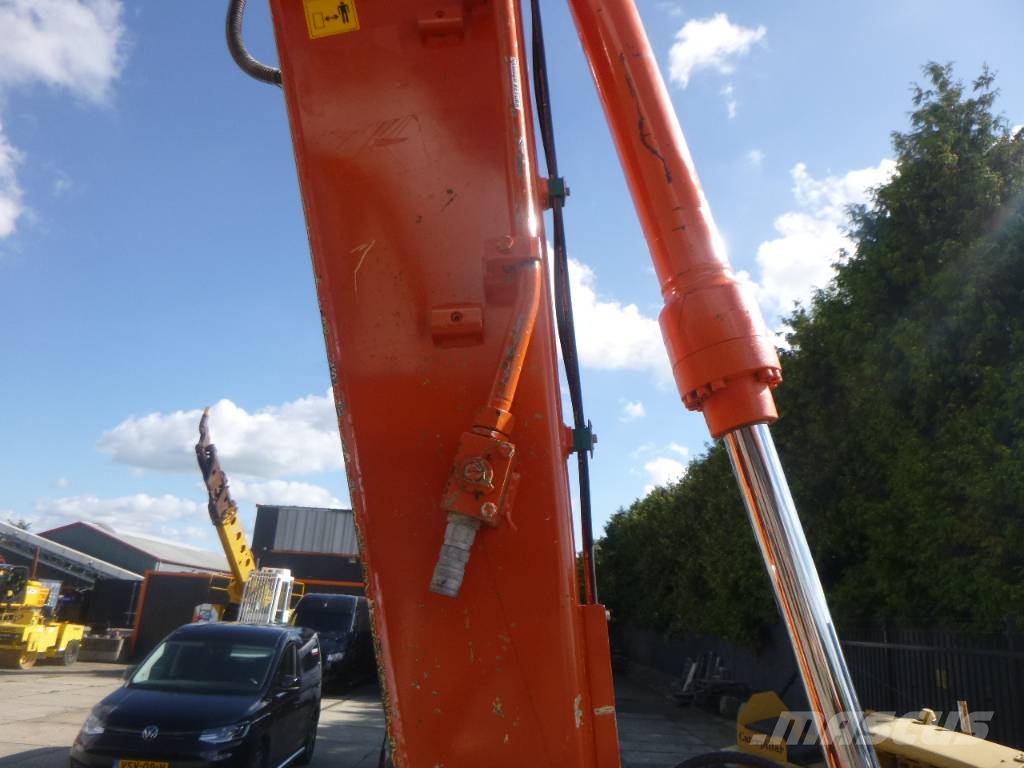 Hitachi ZX 130 LC N-6 履带挖掘机