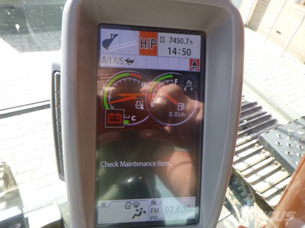 Hitachi ZX 130 LC N-6 履带挖掘机
