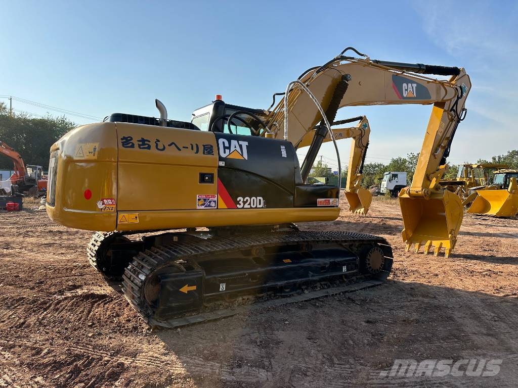 CAT 320D Верижен екскаватор