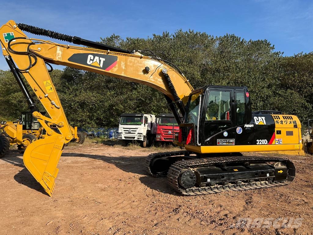 CAT 320D Верижен екскаватор