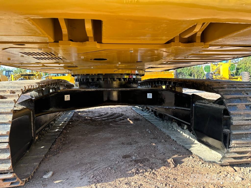 CAT 320D Верижен екскаватор