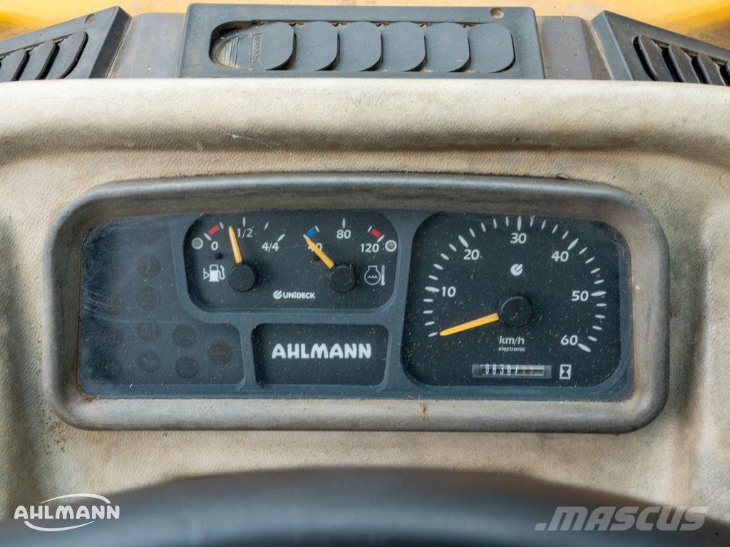 Ahlmann AZ 150 Gumikerekes homlokrakodók