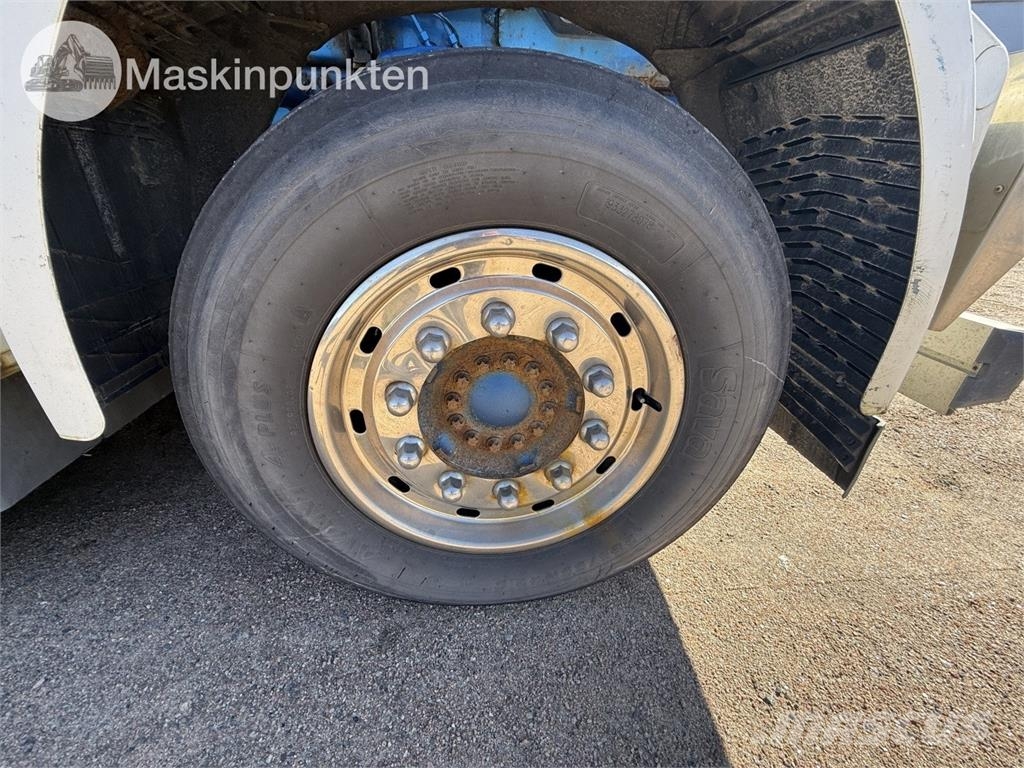 MAN TGX 35.480 8X4-4 BL Camiones grúa