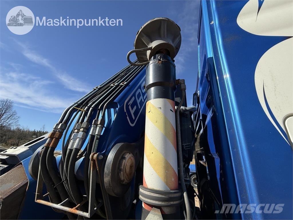 MAN TGX 35.480 8X4-4 BL Camiones grúa