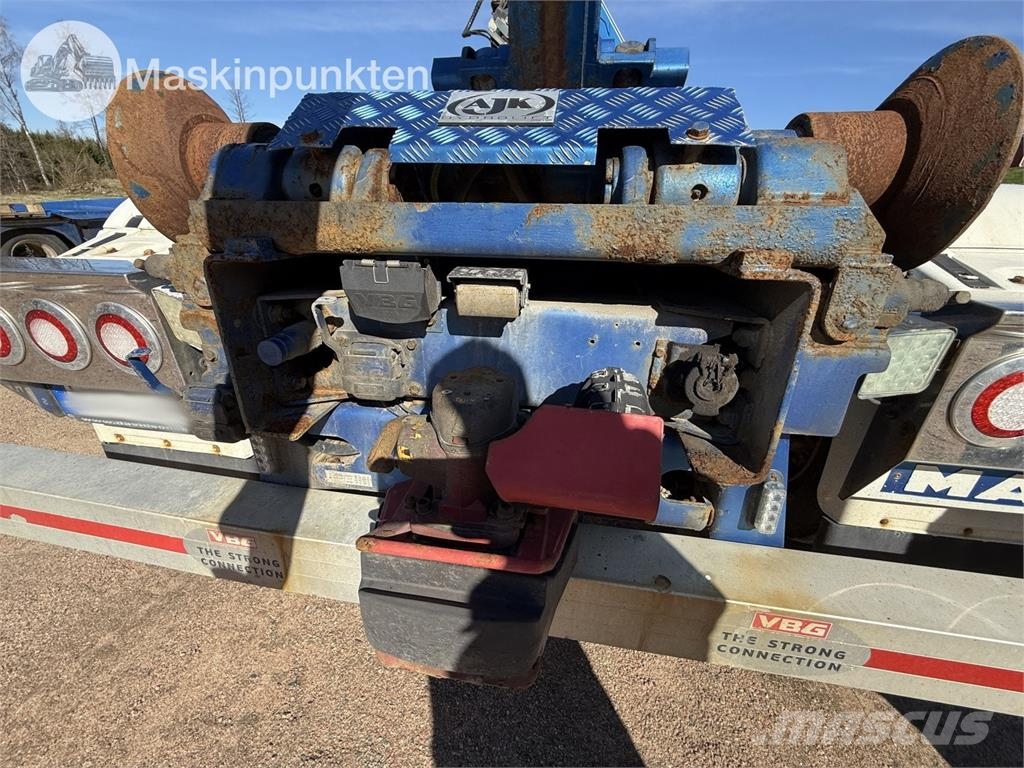 MAN TGX 35.480 8X4-4 BL Camiones grúa