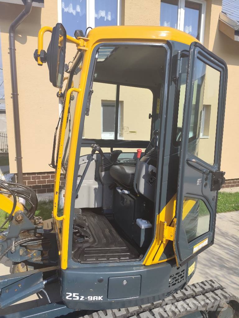 Hyundai Robex 25 Z-9 AK Minibagger < 7t
